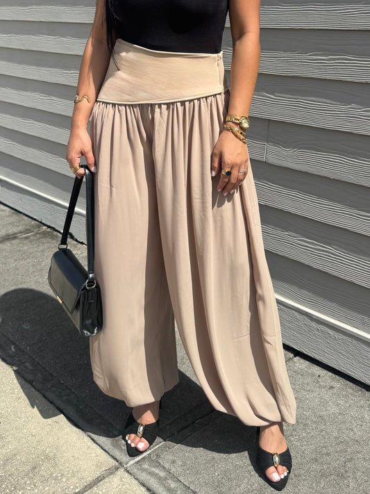 Beige balloon pant